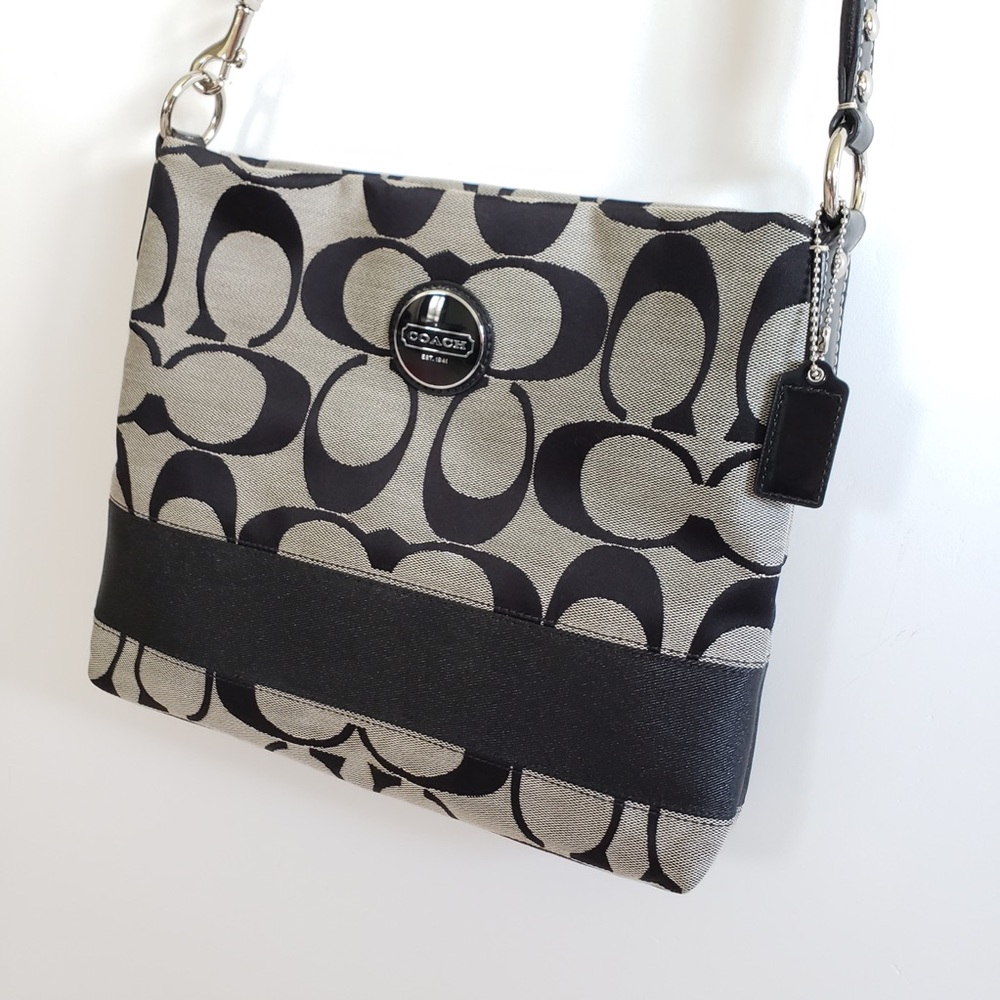 Coach Black Signature Jacquard Large Crossbody - Picture 6 of 8
